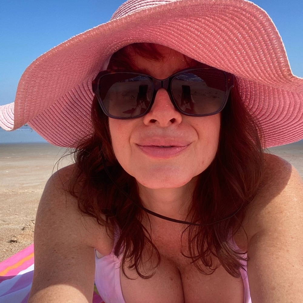 Meet your Posher, Adriana